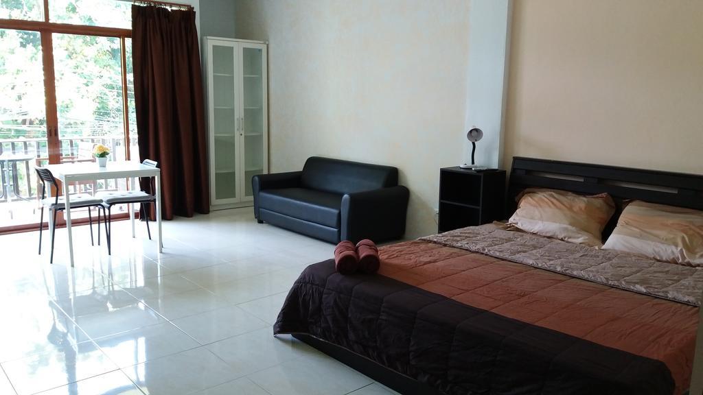Da Puccio Rawai Guesthouse Extérieur photo