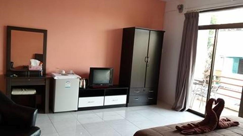 Da Puccio Rawai Guesthouse Extérieur photo