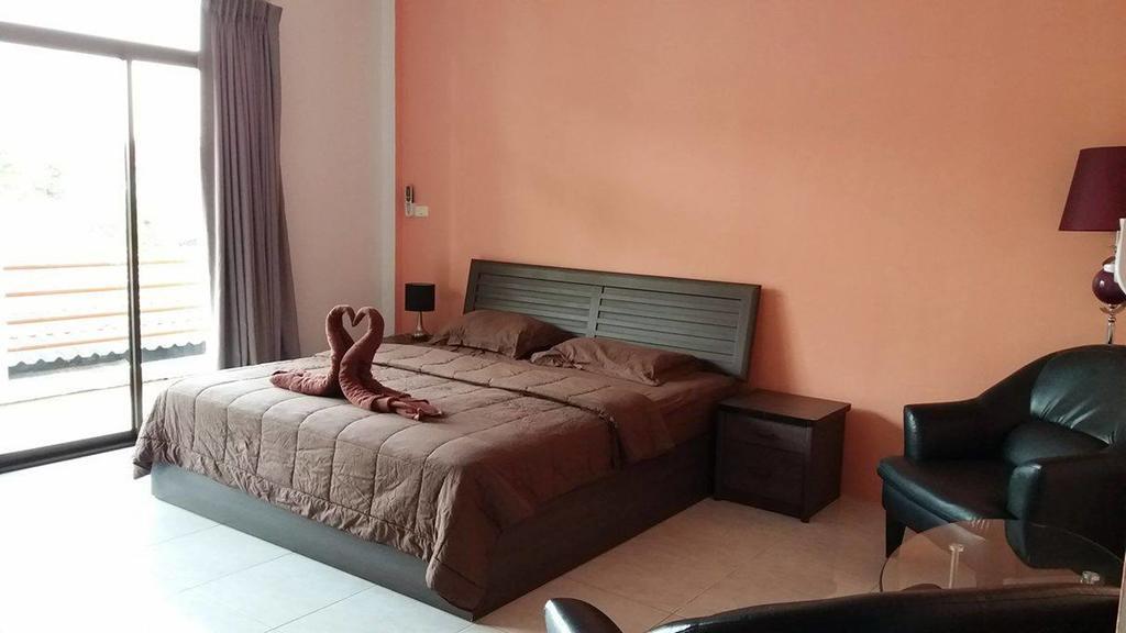 Da Puccio Rawai Guesthouse Extérieur photo