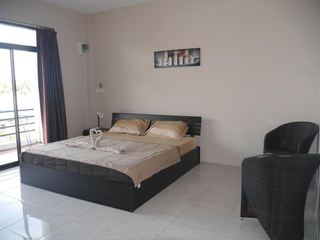 Da Puccio Rawai Guesthouse Extérieur photo