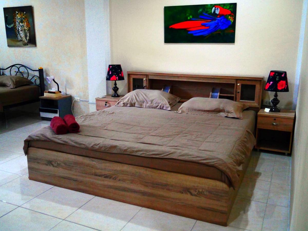 Da Puccio Rawai Guesthouse Extérieur photo