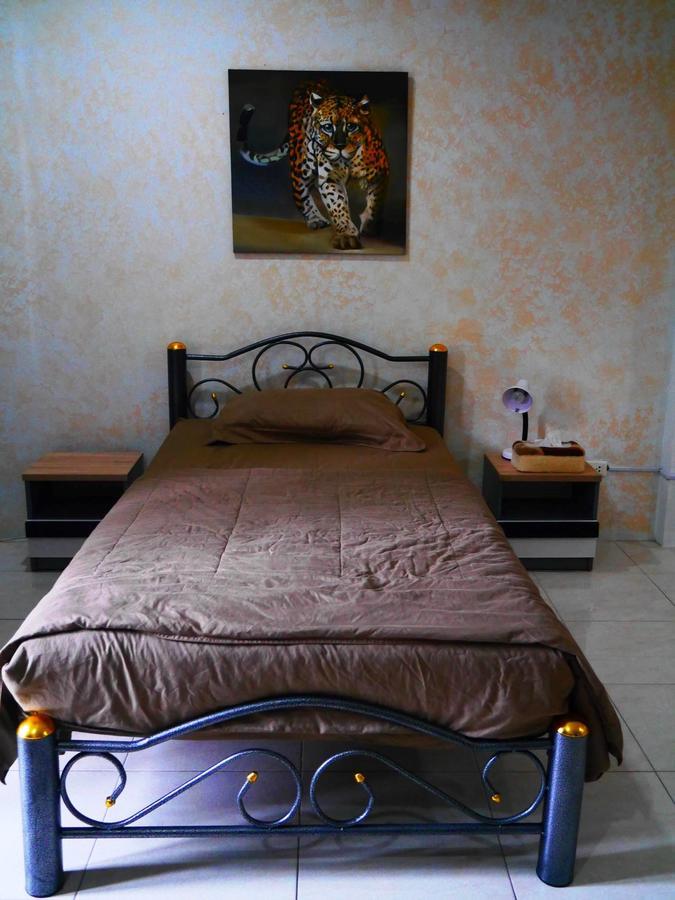 Da Puccio Rawai Guesthouse Extérieur photo